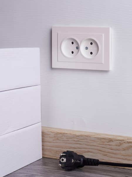 Розетка IEK Brite BR-R23-10-K36-F