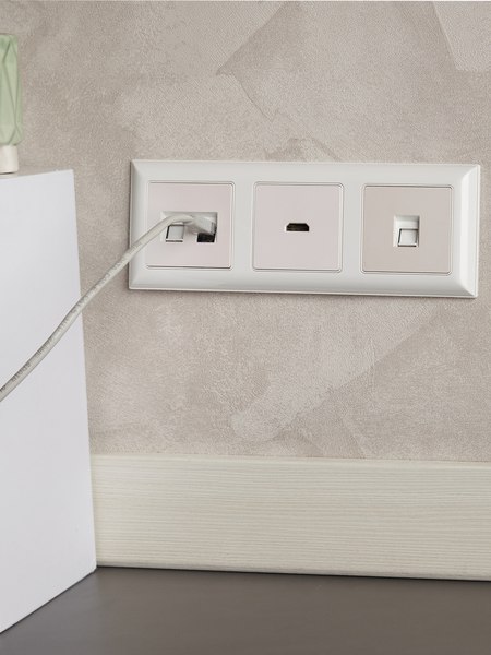 Рамка для выключателей и розеток IEK Brite BR-M32-12-K01