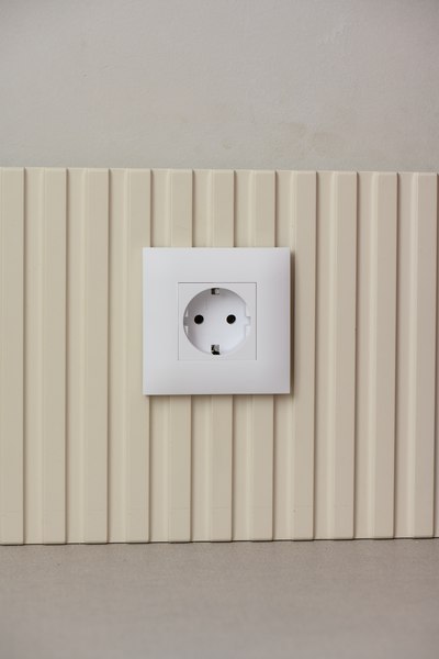 Розетка IEK Skandy SK-R11-16-K01