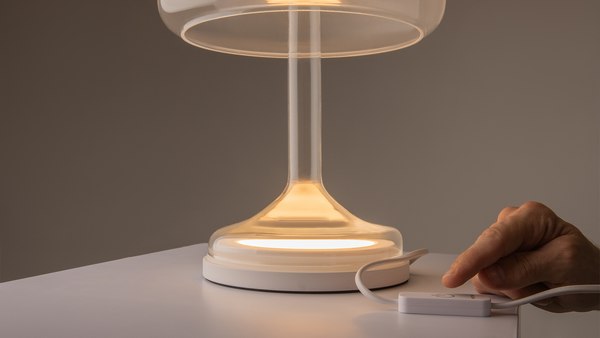 Прикроватная лампа Maytoni Modern MOD286TL-L18W3K