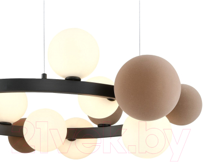 Люстра Wertmark Berta WE237.15.003