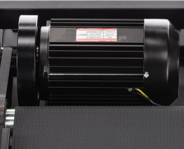 Электрическая беговая дорожка Bronze Gym Inferno