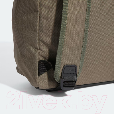 Рюкзак спортивный Adidas Classic Foundation / HR5341