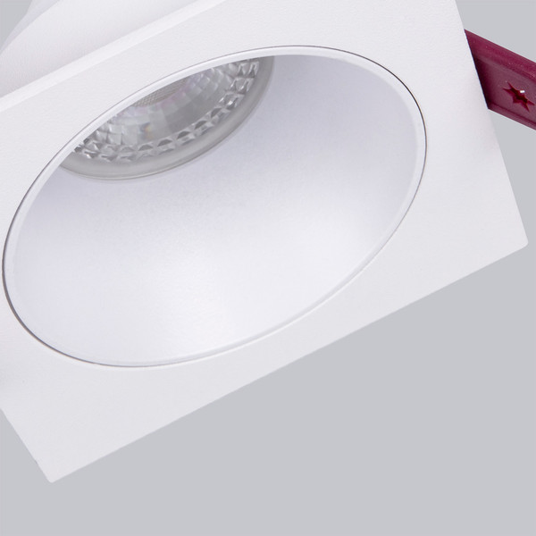 Точечный светильник FAVOURITE 4525-1C