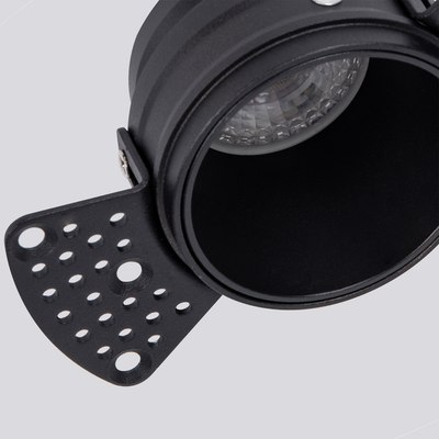 Точечный светильник FAVOURITE 4527-1C