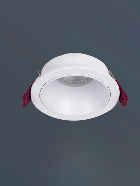 Точечный светильник FAVOURITE 4524-1C - фото