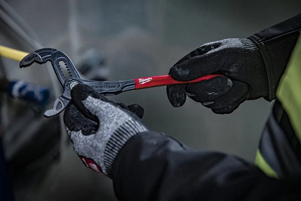 Клещи переставные Milwaukee 4932492459