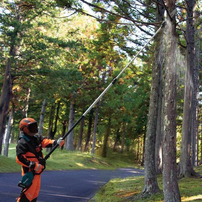 Высоторез аккумуляторный Makita UA004GZ