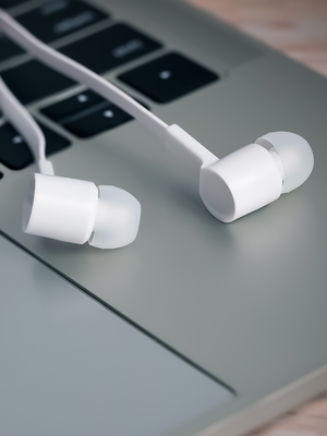 Наушники-гарнитура Celebrat D2