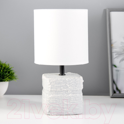 Прикроватная лампа Risalux Камила 9613422