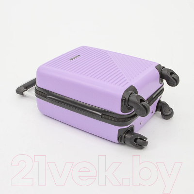 Чемодан на колесах Grott 340-619/3-18LLC