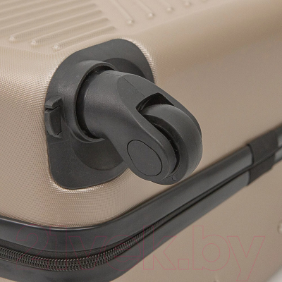 Чемодан на колесах Grott 340-619/3-24GLD