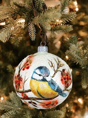 Шар новогодний Декарт Синичка на ветке рябины 8Ш0110