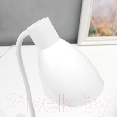 Настольная лампа Risalux 16700/1WT / 6940373