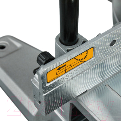 Профессиональная торцовочная пила Makita LS1110F