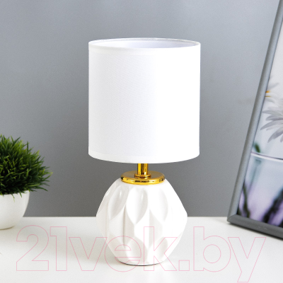 Прикроватная лампа Risalux Амальтея 9627071