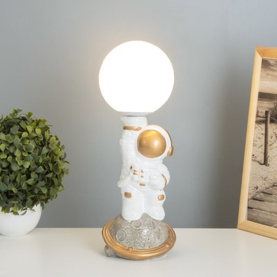 Прикроватная лампа Risalux Космонавт с луной 10429299