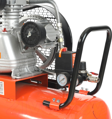 Воздушный компрессор PATRIOT PTR 100-670 (525306330)