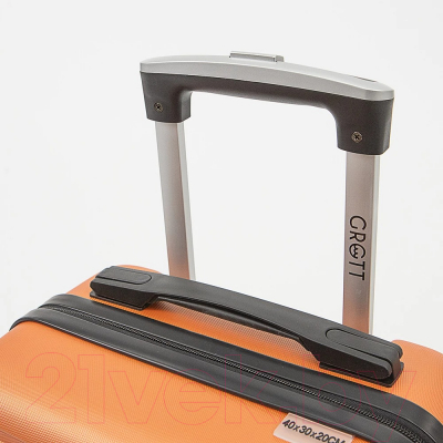 Чемодан на колесах Grott 340-619-18PNK