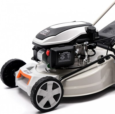 Газонокосилка бензиновая Helmut TR 46S