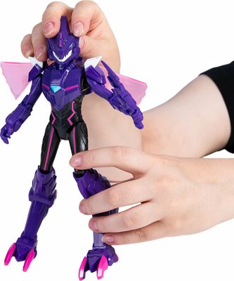 Фигурка коллекционная Dinoster Трина в дино-костюме / 43740