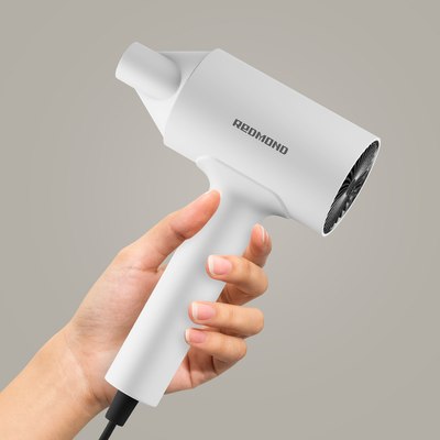 Профессиональный фен Redmond HD1702