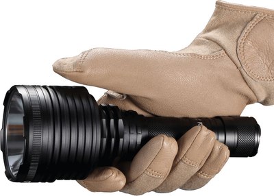 Фонарь Nitecore P30i