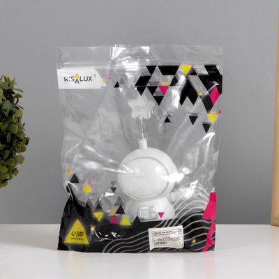 Ночник Risalux Астронавт со звездой 7654103