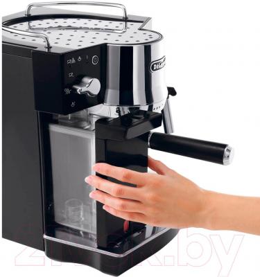 Кофеварка эспрессо DeLonghi EC 820.B