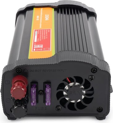 Автомобильный инвертор Digma AI600-12W Автомобильный инвертор Digma AI600-12W