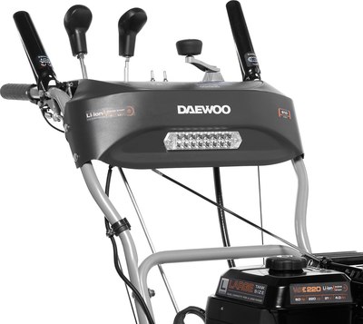 Снегоуборщик бензиновый Daewoo Power S 8060