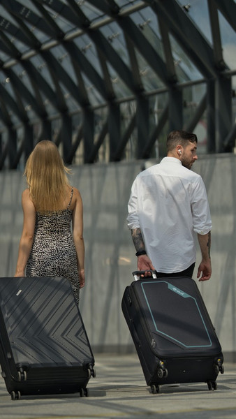 Чемодан на колесах Solier STL2240