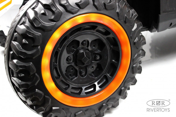 Детский автомобиль RiverToys E001EE