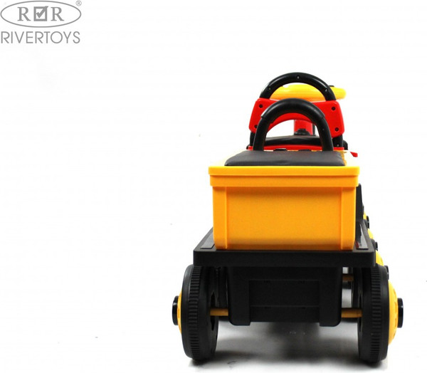 Детский автомобиль RiverToys K008AM