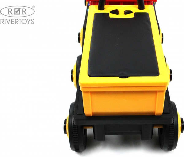 Детский автомобиль RiverToys K008AM