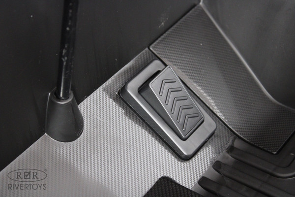 Детский автомобиль RiverToys K555PX