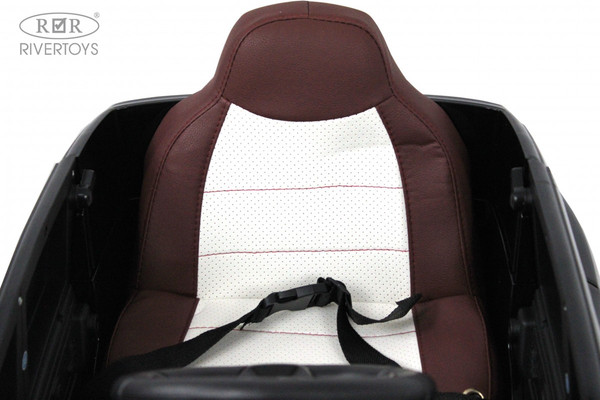 Детский автомобиль RiverToys X007XX