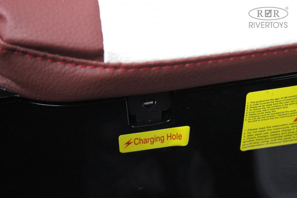 Детский автомобиль RiverToys М555БХ