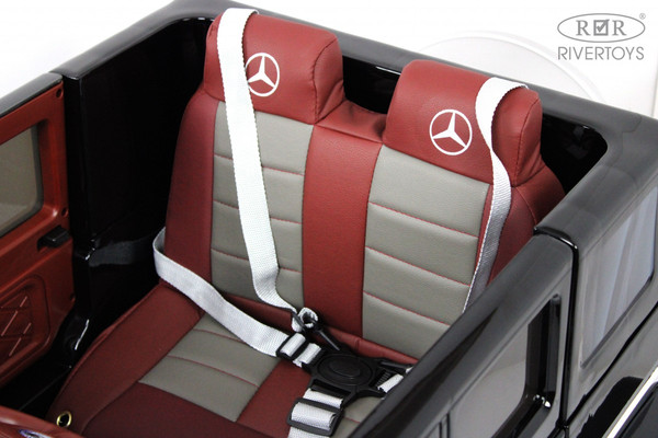 Детский автомобиль RiverToys Mercedes-Benz G65 / E111EE