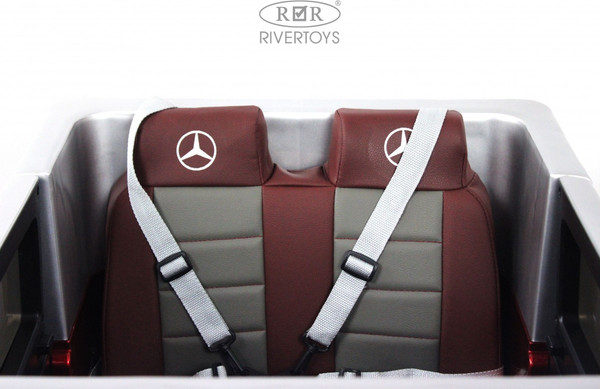 Детский автомобиль RiverToys Mercedes-Benz EQG / E222EE