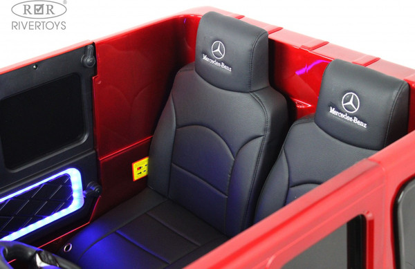 Детский автомобиль RiverToys Mercedes-AMG G63 / G111GG