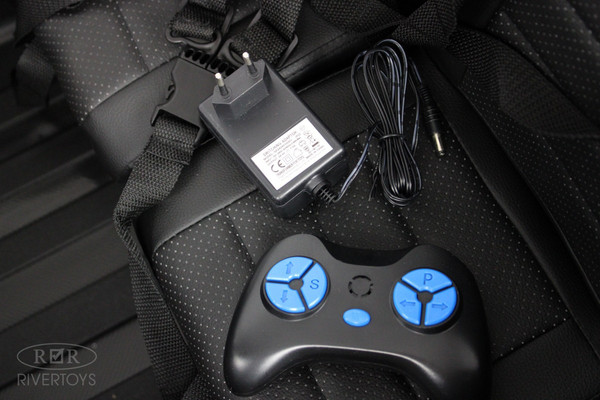 Детский автомобиль RiverToys T777TT 4WD