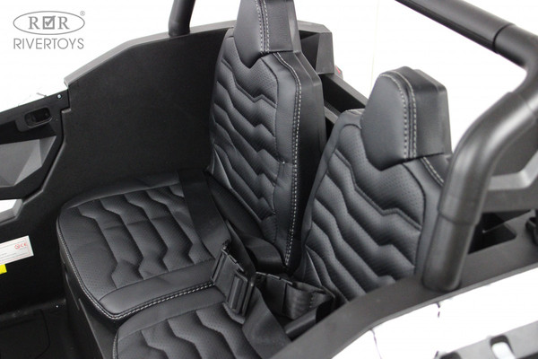 Детский автомобиль RiverToys M222MM