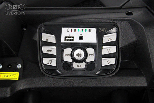 Детский автомобиль RiverToys M222MM