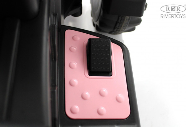 Детский автомобиль RiverToys O555OO