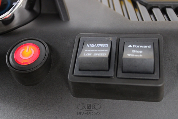 Детский автомобиль RiverToys K111AM