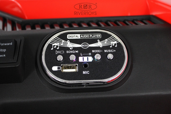 Детский автомобиль RiverToys K111AM