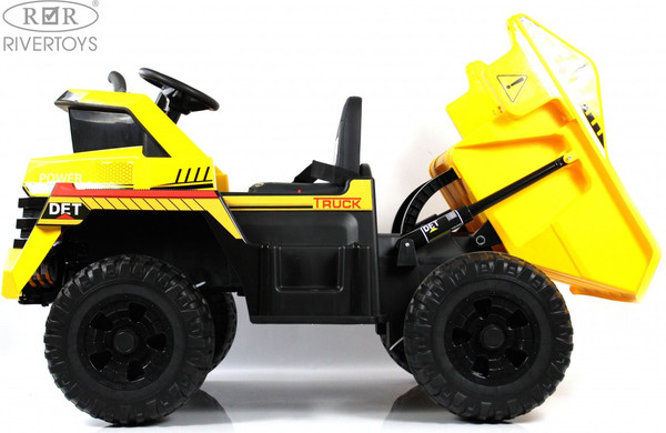 Детский автомобиль RiverToys K333AM
