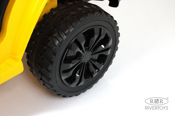 Детский автомобиль RiverToys X004XX