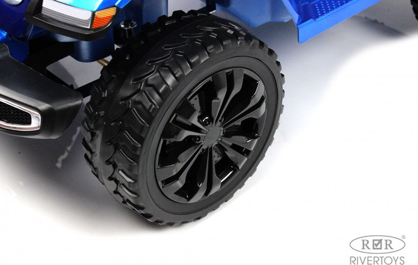 Детский автомобиль RiverToys X004XX